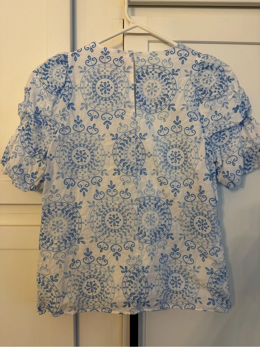 Lilly Pulitzer Embroidered Puff Sleeve Blouse